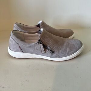 Josef Seibel Caren 22 Leather sz 40 gray nubuck sneaker slip on side zipper EUC